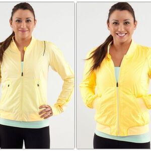 Lululemon Two to Make it True Jacket Size 6 Yellow Reversible Coat